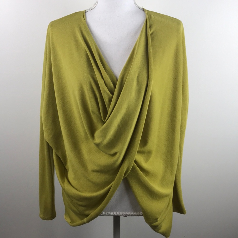 Woman’s tea n rose Mustard Sweater